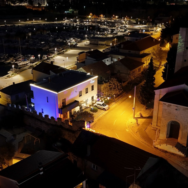 Das Wohnzimmer, BASIC MANSION , Bašić Mansion mit Pool, Šibenik, Dalmatien, Kroatien Šibenik