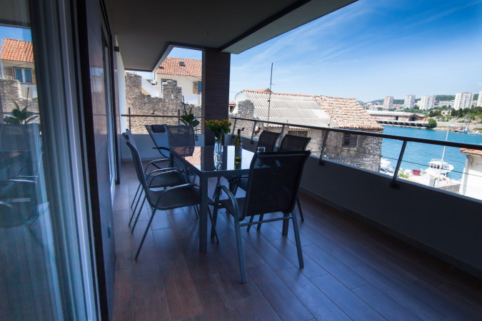 main photos, Basic Mansion s bazenom, &Scaron;ibenik, Dalmacija &Scaron;ibenik